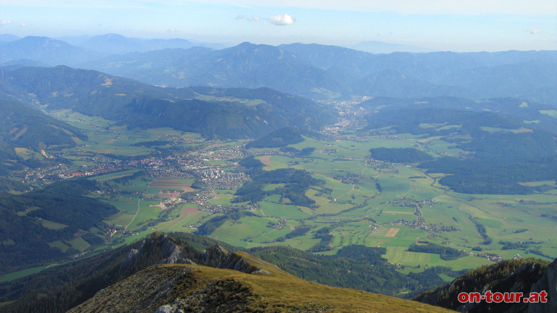 Geck SO-Panorama mit Trofaiach im Tal.