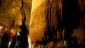 Und noch eine Superlative; der grte freihngende Tropfstein der Welt mit 13 m Hhe und 9 m Umfang. Alter etwa 10.000 Jahre. Gewicht ca. 40 Tonnen.