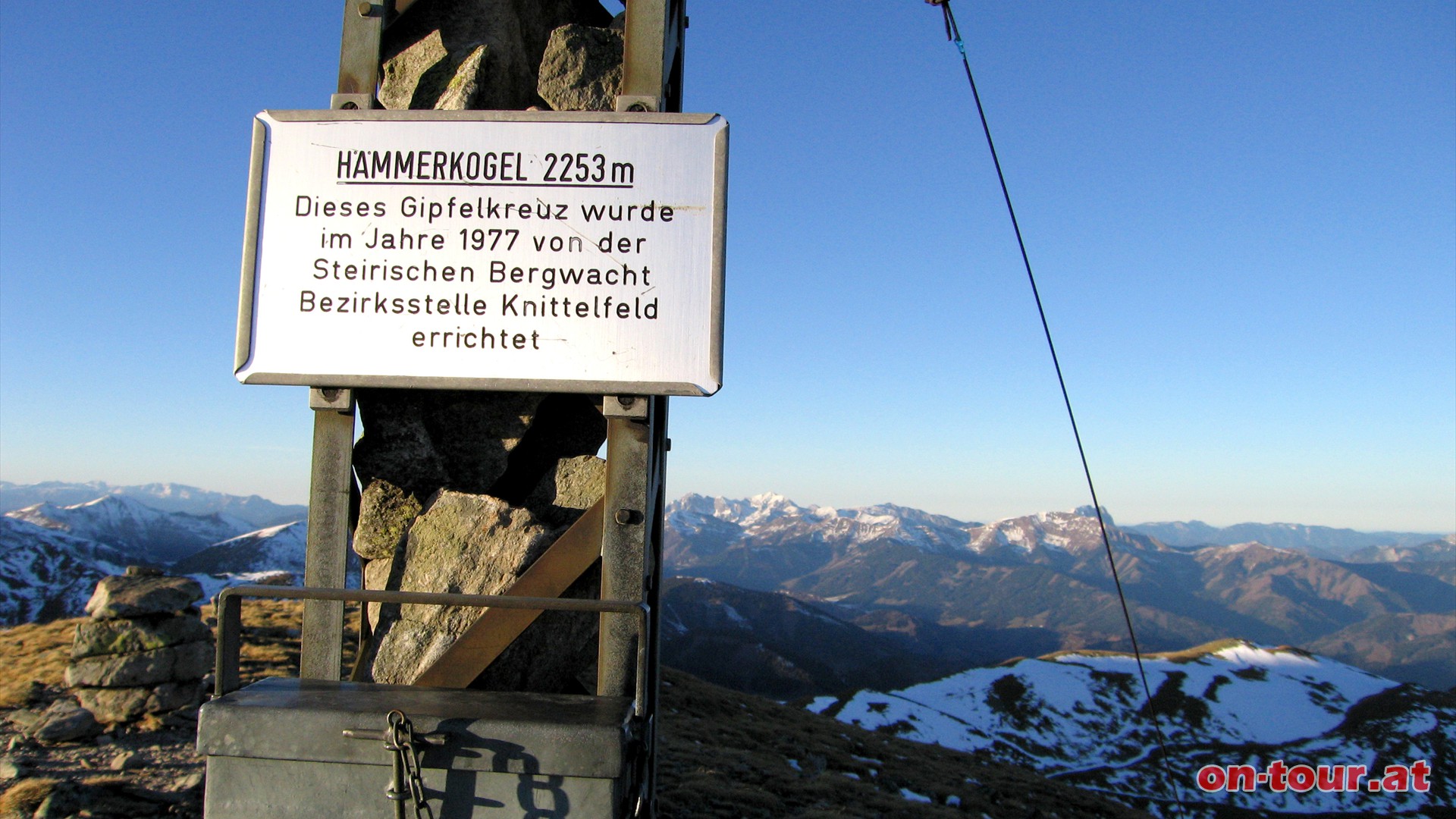 Schnes Panorama am Hmmerkogel.