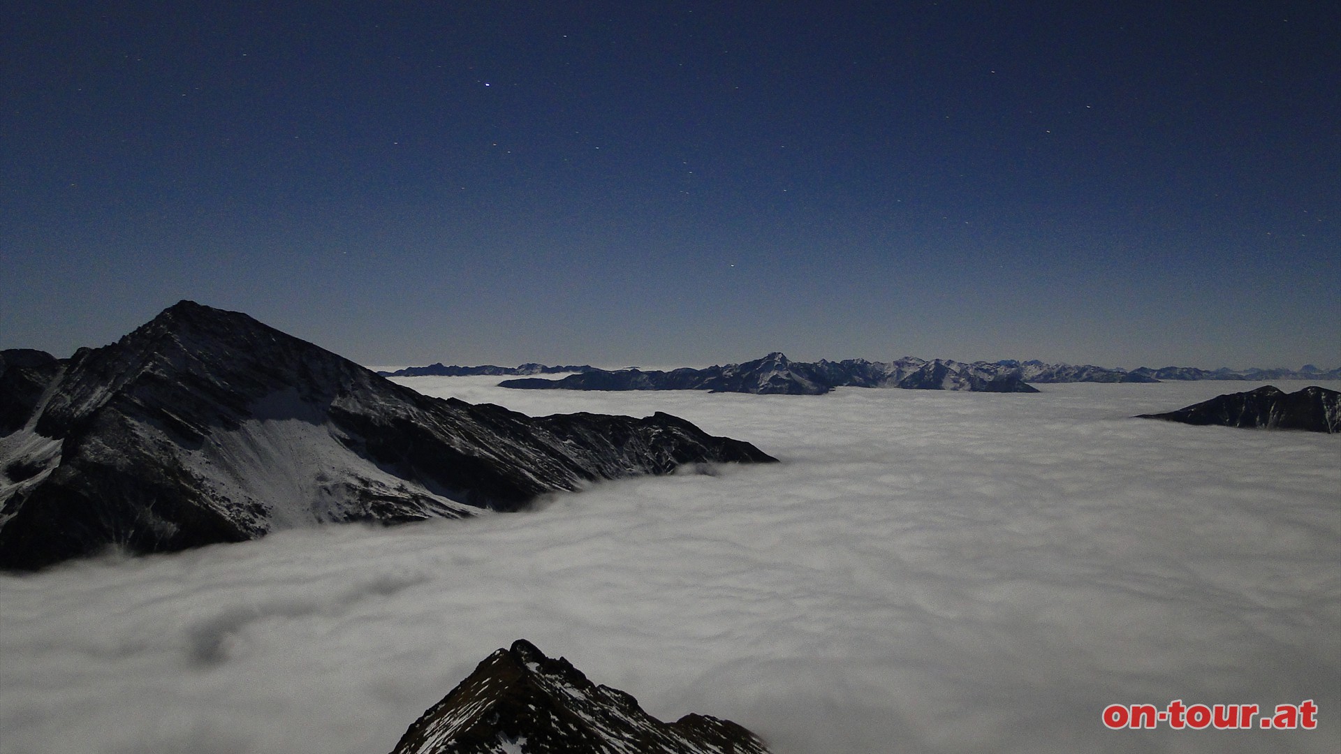 Sternenuniversum ber den Alpen, greifbar nahe und doch unendlich weit entfernt.